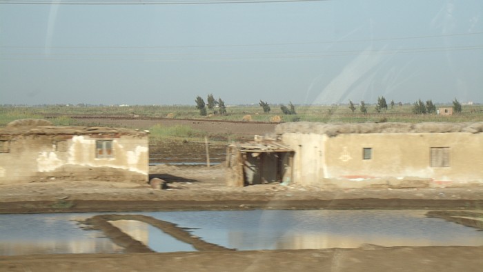 Homes on the road to Cairo